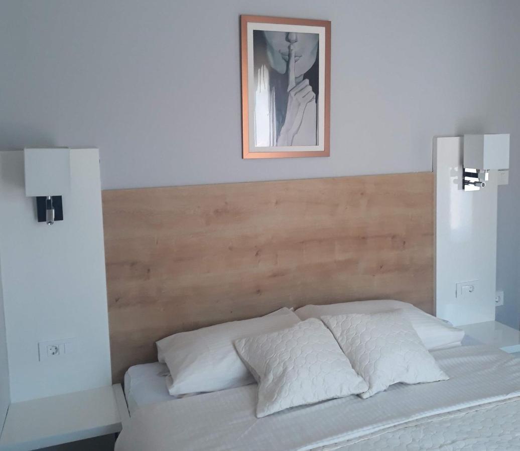 Apartments Orsula Near Old Town Sibenik Phòng bức ảnh